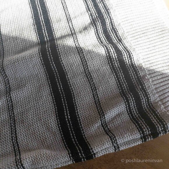 The White Company 100% Linen Striped Sweater – US Size 6 - Picture 4 of 11